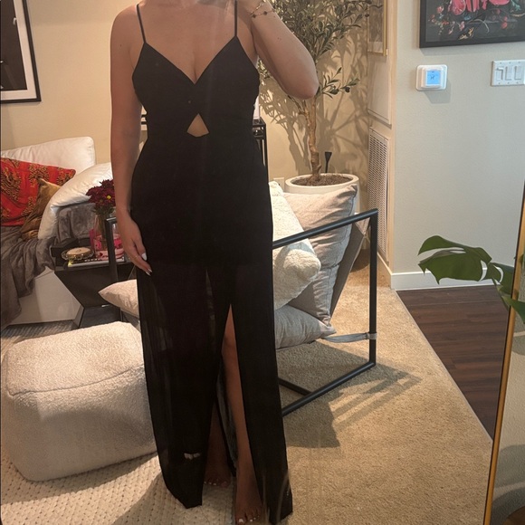 Black Formal Dress - Picture 9 of 13